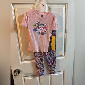 Girls size 4 pajamas